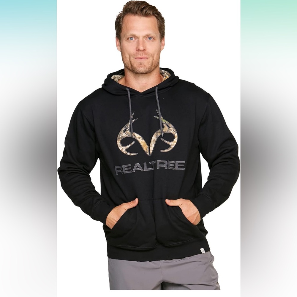 NWT Men’s RealTree Hoodie in Black with Camo lettering and lining, size M